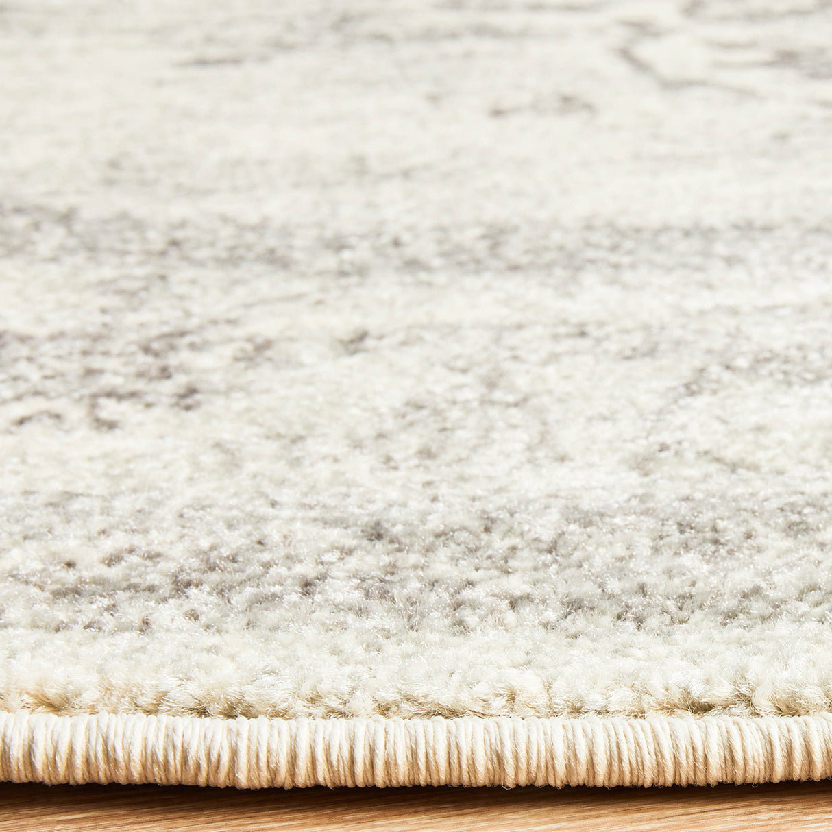 Century 977 Silver Round Rug