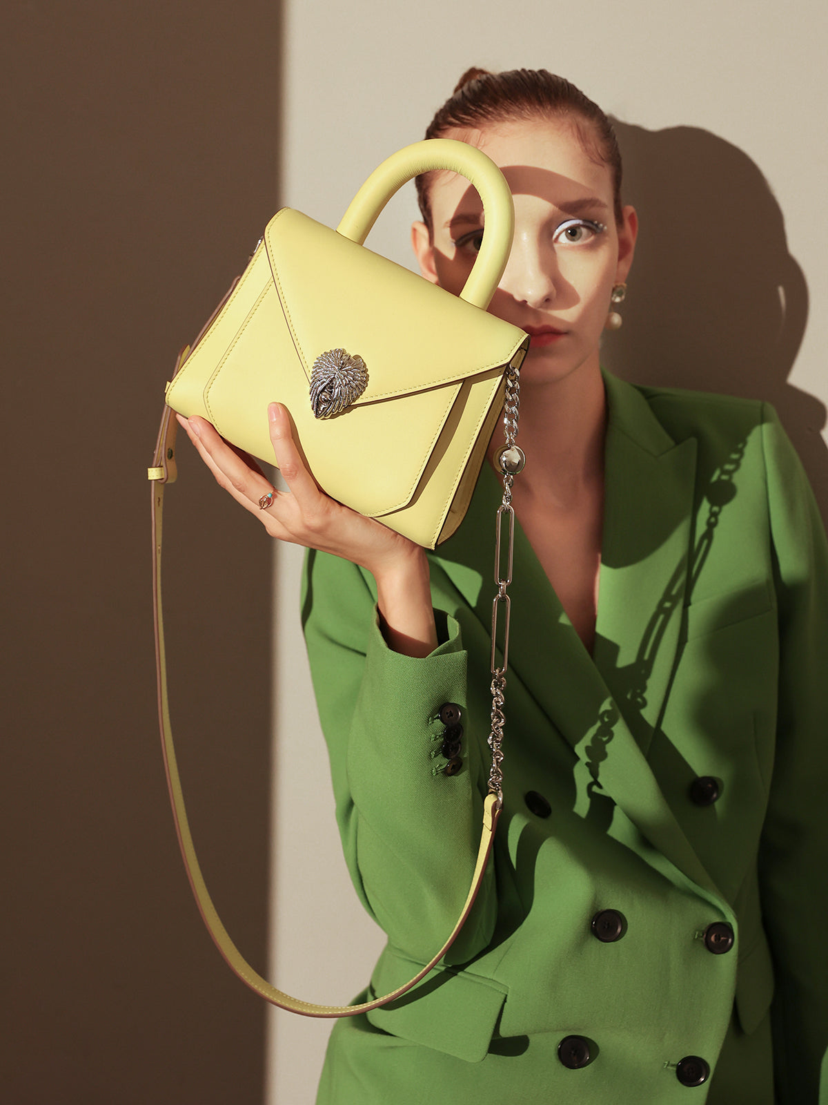 Avant Garde Silver Chain Strap Leather Top Handle Bag - Yellow