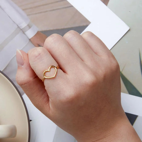 Solid 925 Sterling Silver Crystals Queued In Gold Ring