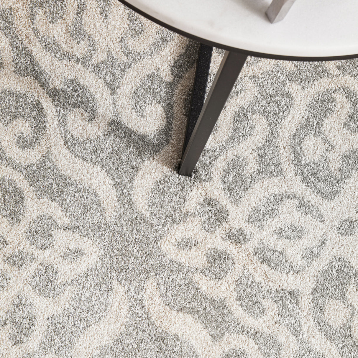 Chrome Lydia Silver Runner Rug