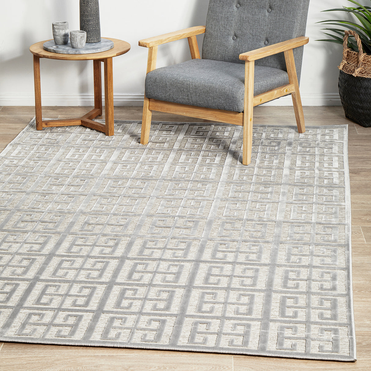 York Brenda Silver Rug