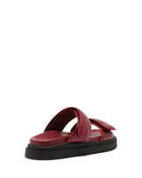 Therapy Pivot Cherry Croc