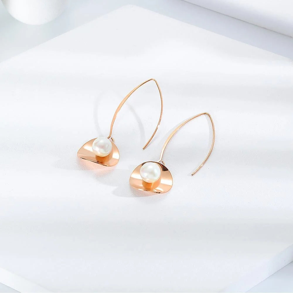 Bullion Gold Earthy Pearl Core Hook Earrings in Rose Gold