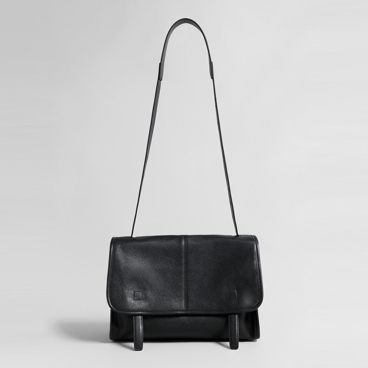 Vintage Leather Messenger Bag – Flap-Top Crossbody Shoulder Bag