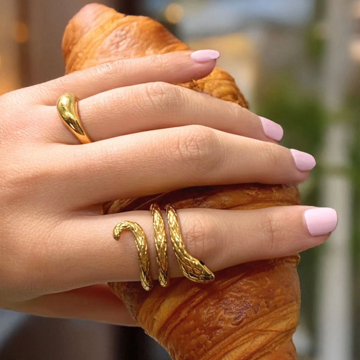 Bullion Gold Pinard Oval Ring in Gold