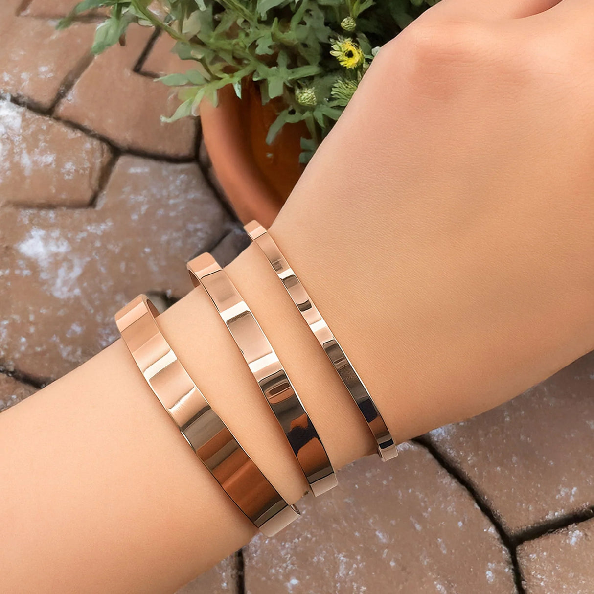 Bullion Gold Avenue Classic Cuff Bangle Rose Gold - 4mm