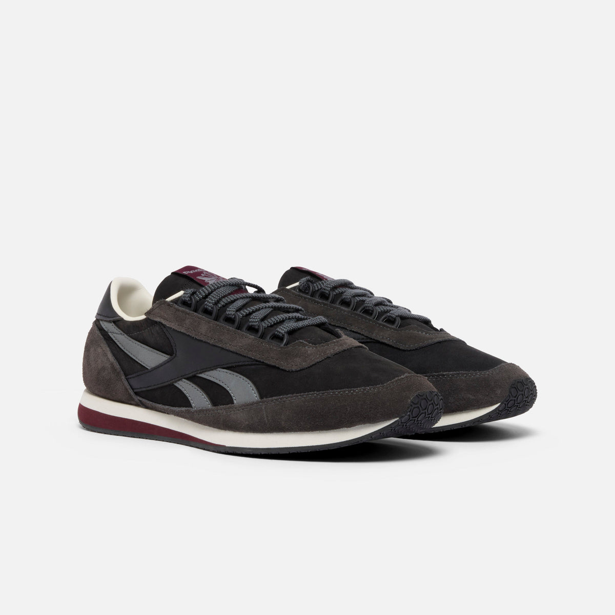 Reebok Unisex Adults Camargue Black/Washedblack/Blackcherry