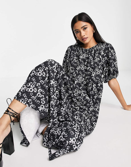 Asos Design Midi Smock Dress With Short Puff Sleeves In Black And White Daisy Print