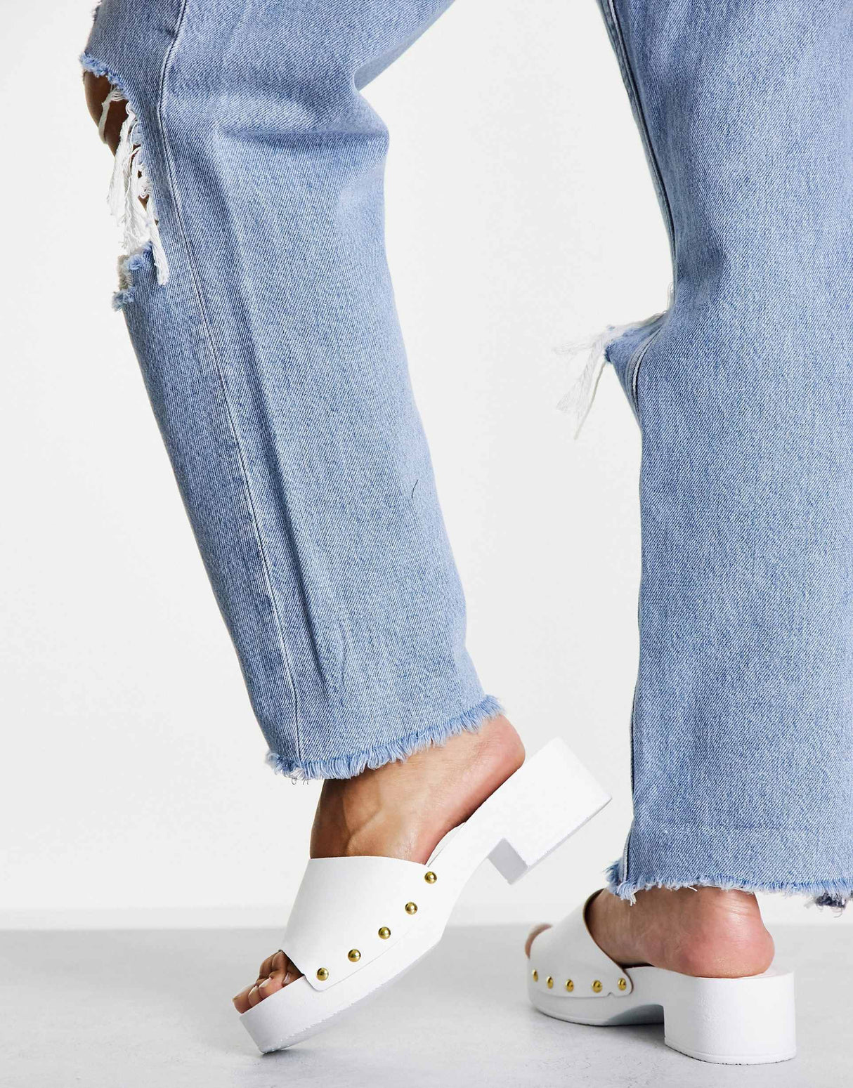 Asos Design Henrietta Clog Mid Heeled Mules In White