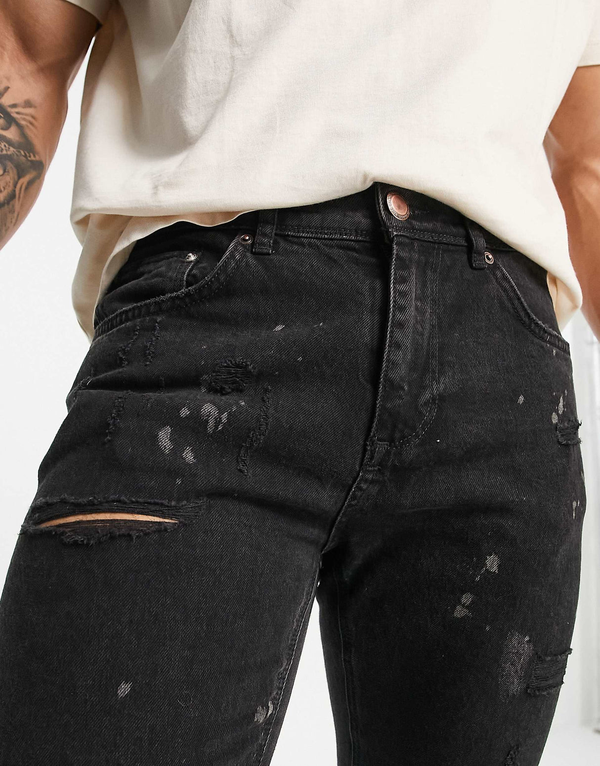 River Island Relaxed Skinny Jeans With Rips In Black