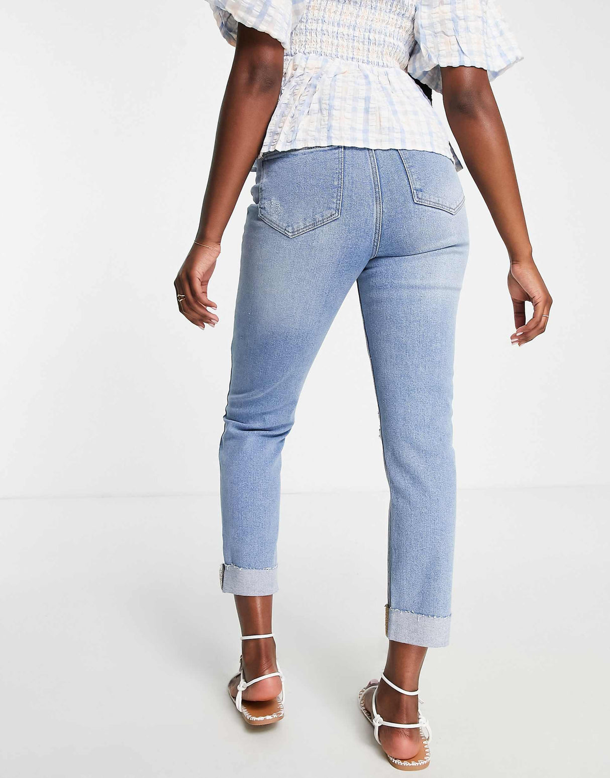 Urban Bliss Slim Jeans With Busted Knee In Light Wash