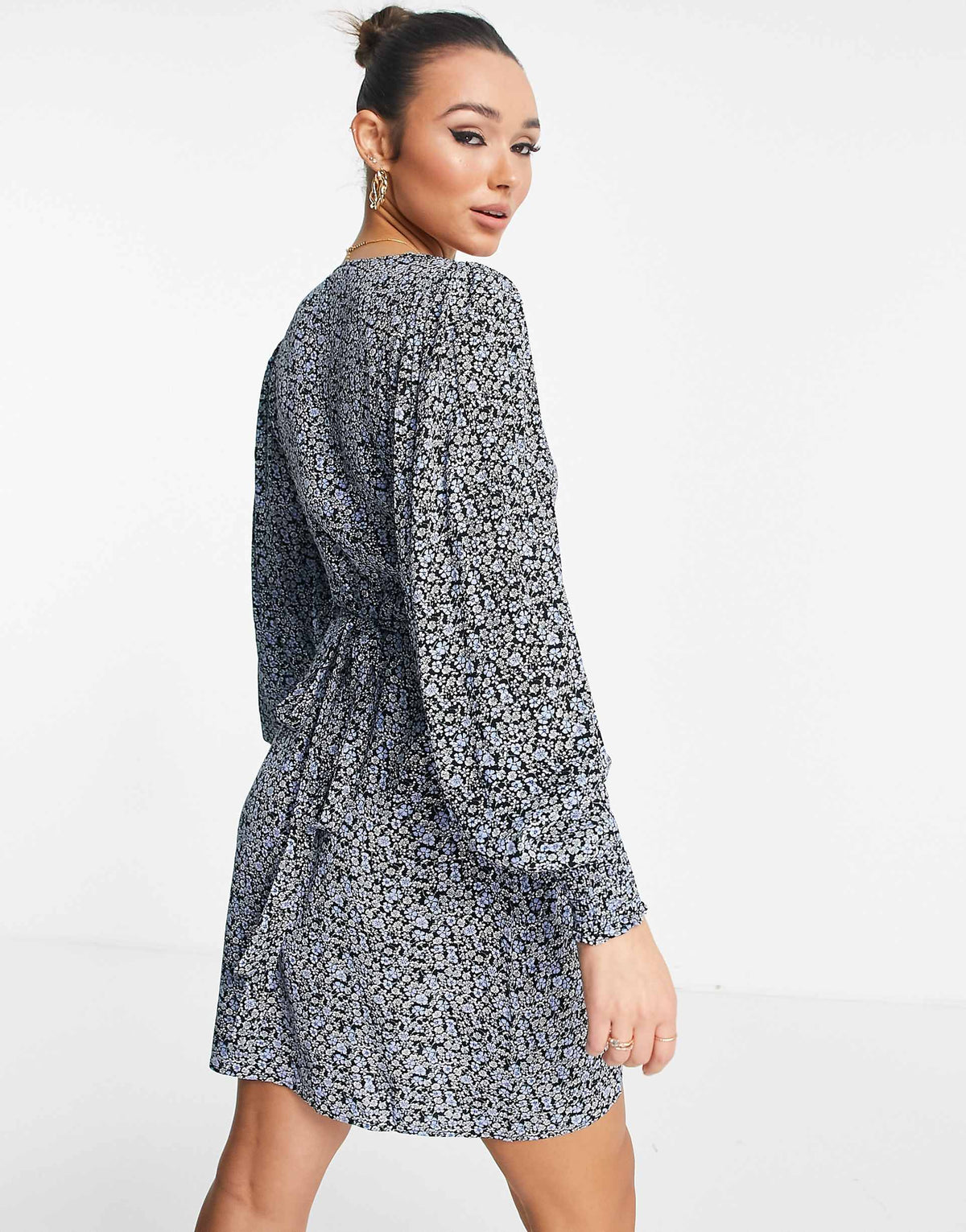 Envii Long Sleeve Mini Tea Dress With Tie Waist In Violet Floral