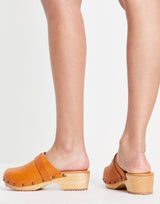 Free People Calabasas Clog In Tan