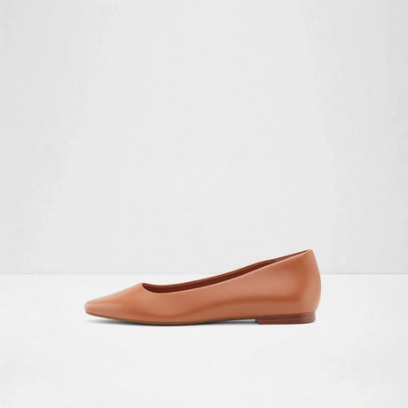 Aldo Koosaflex Flat Shoe In Tan