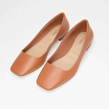 Aldo Koosaflex Flat Shoe In Tan