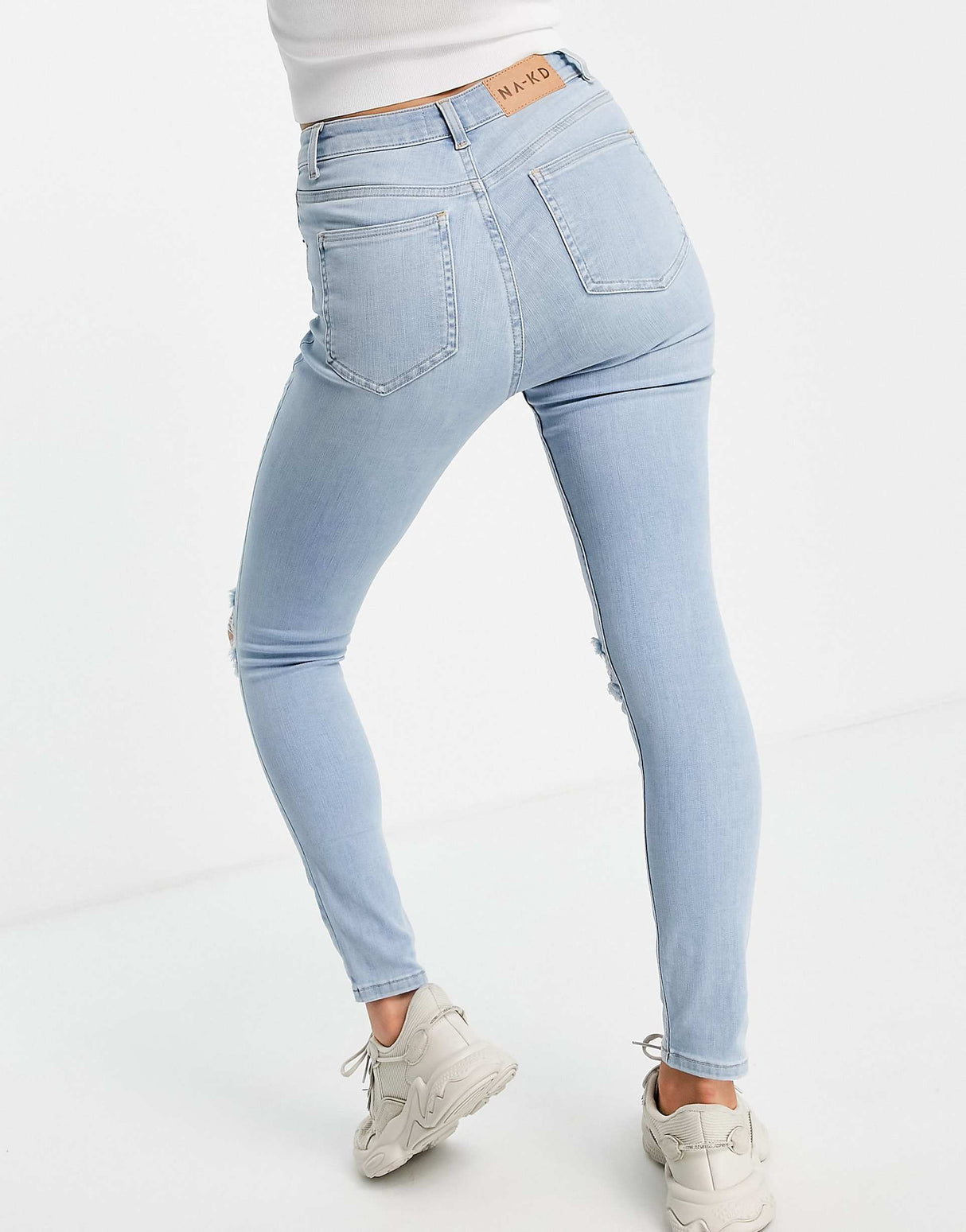 Na-Kd Cotton Highwaist Skinny Ripped Jean In Mid Blue