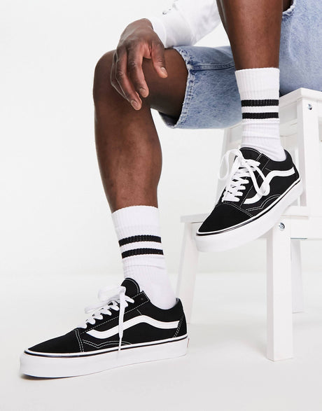 Vans Old Skool Trainers In Black And White