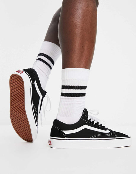 Vans Old Skool Trainers In Black And White
