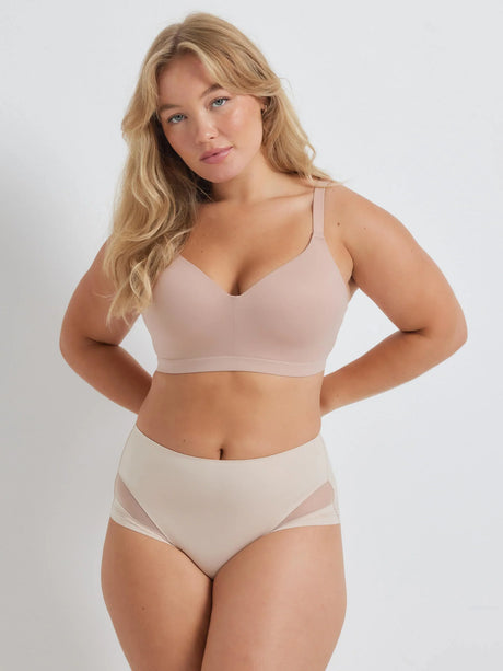Alive Supportive Full Figure Wirefree Bra
