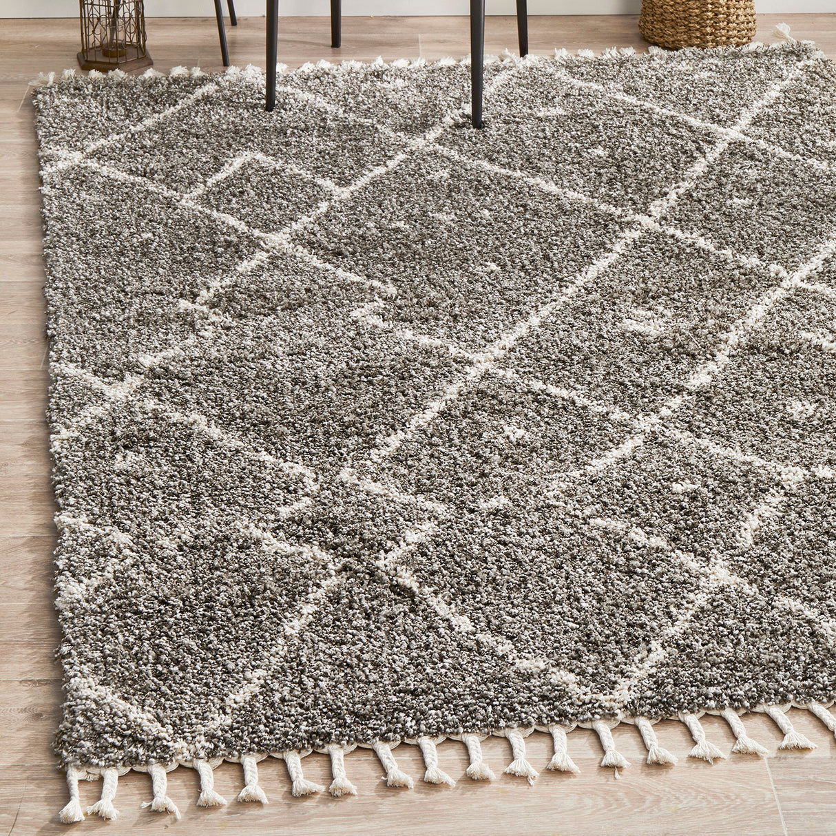 Saffron 44 Grey Rug