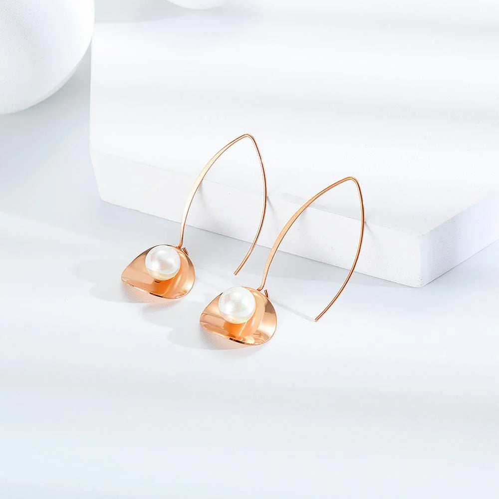 Bullion Gold Earthy Pearl Core Hook Earrings in Rose Gold