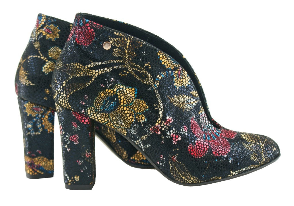 Bosccolo Womens Boots - Flowers On Black