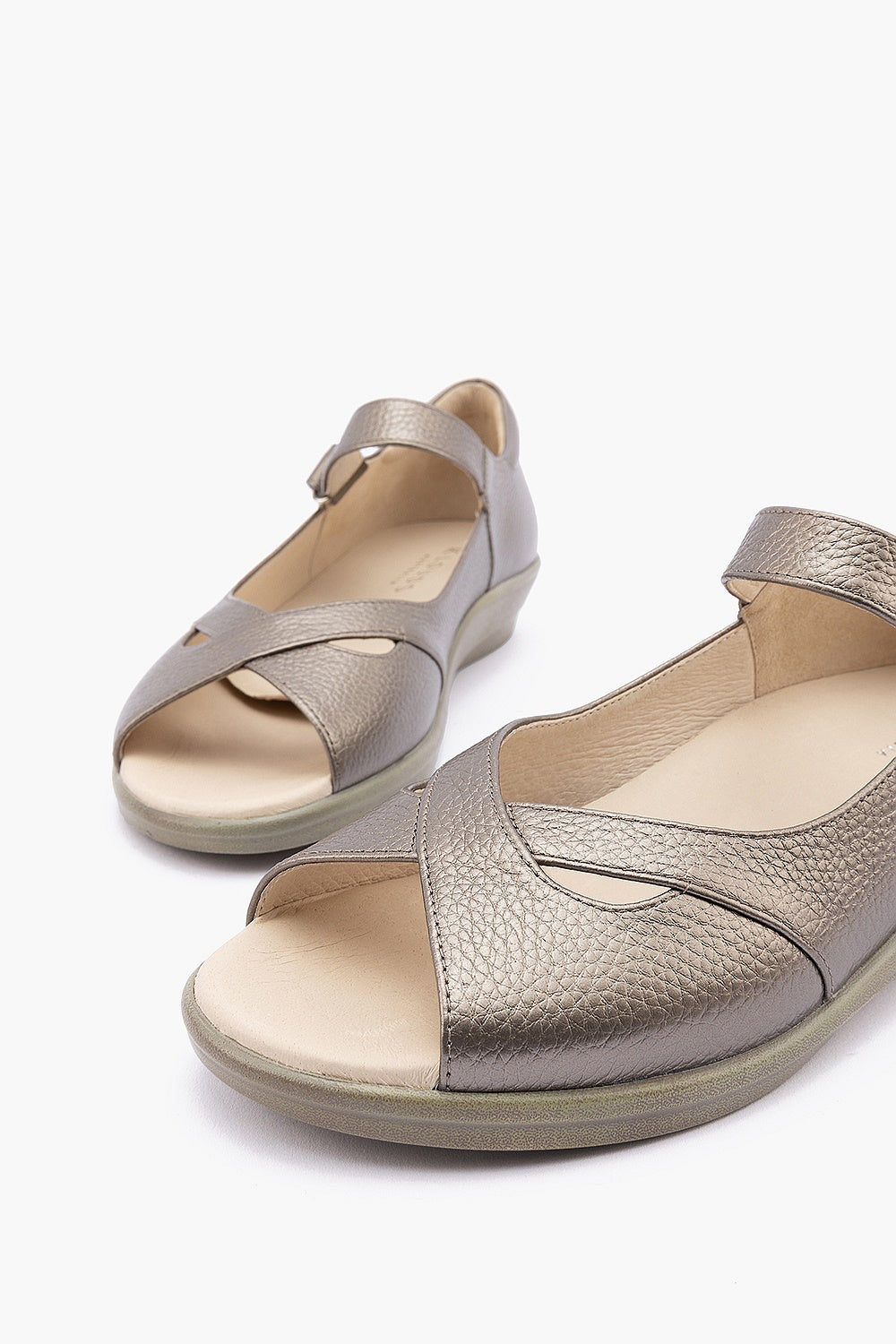 Klouds Tully Pebbled Metallic