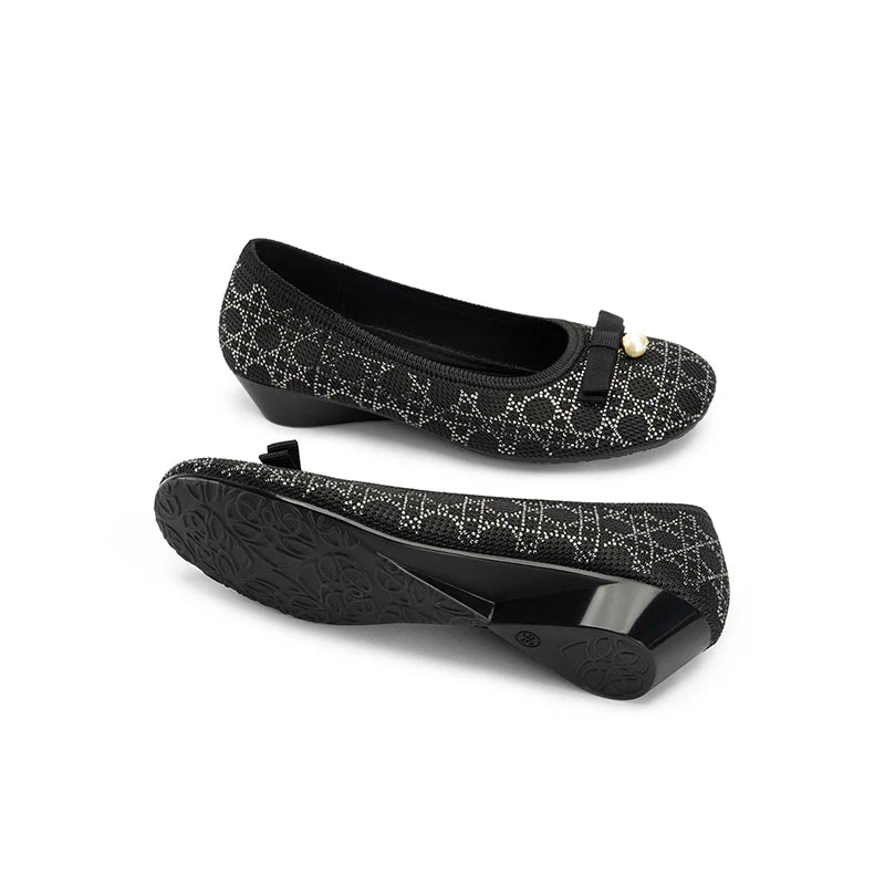 Pearl Bow Czech Crystal Knit Round Toe Wedge Pumps - Black