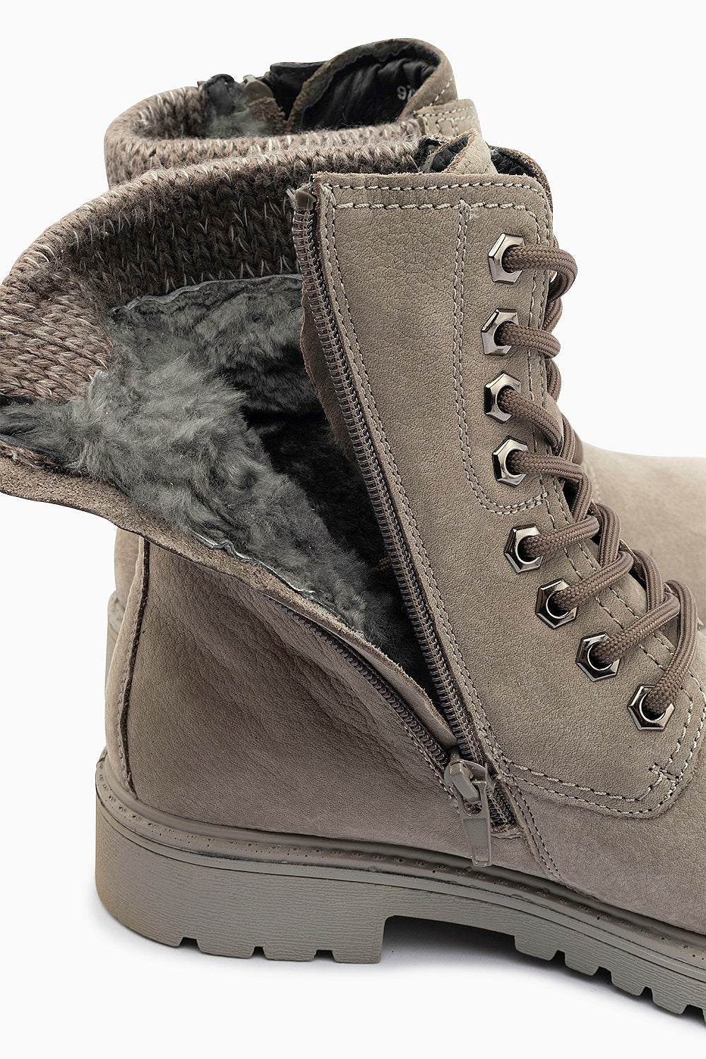 G Comfort Women's 979 21 Grey Yak