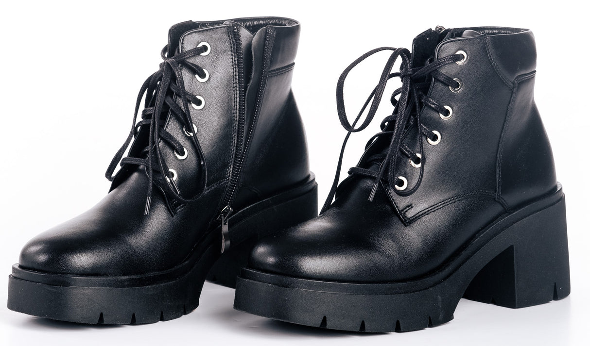 Bosccolo Womens Ankle Boots - Black
