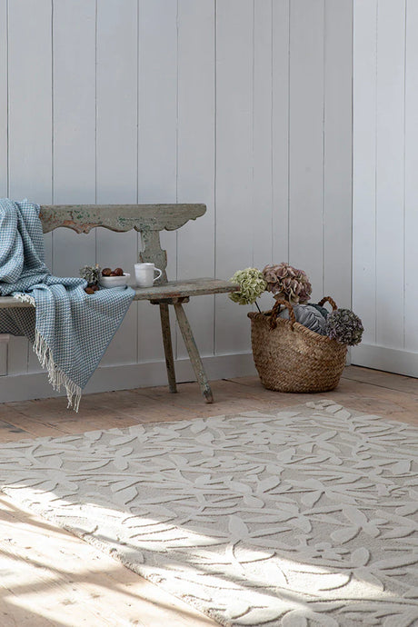 Laura Ashley Cleavers Natural 080901