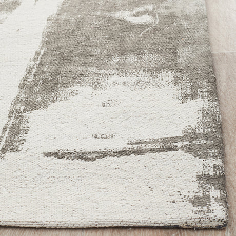Magnolia 11 Silver Runner Rug