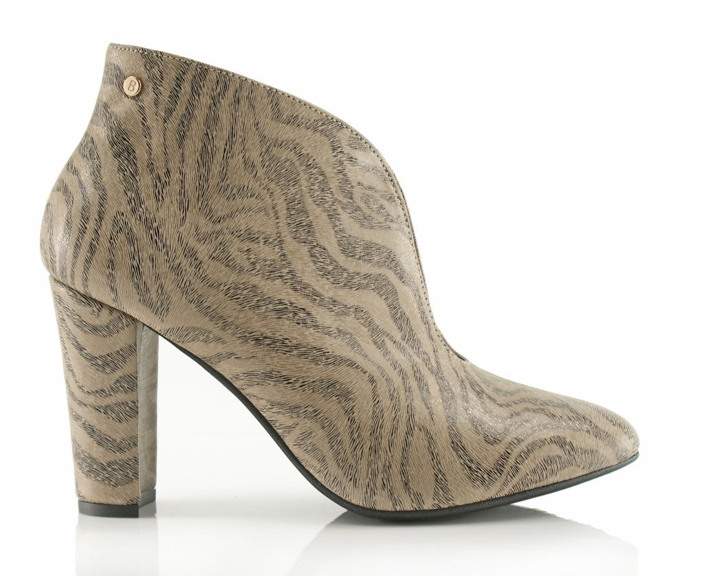 Bosccolo Womens Heel Boots Zebra - Beige