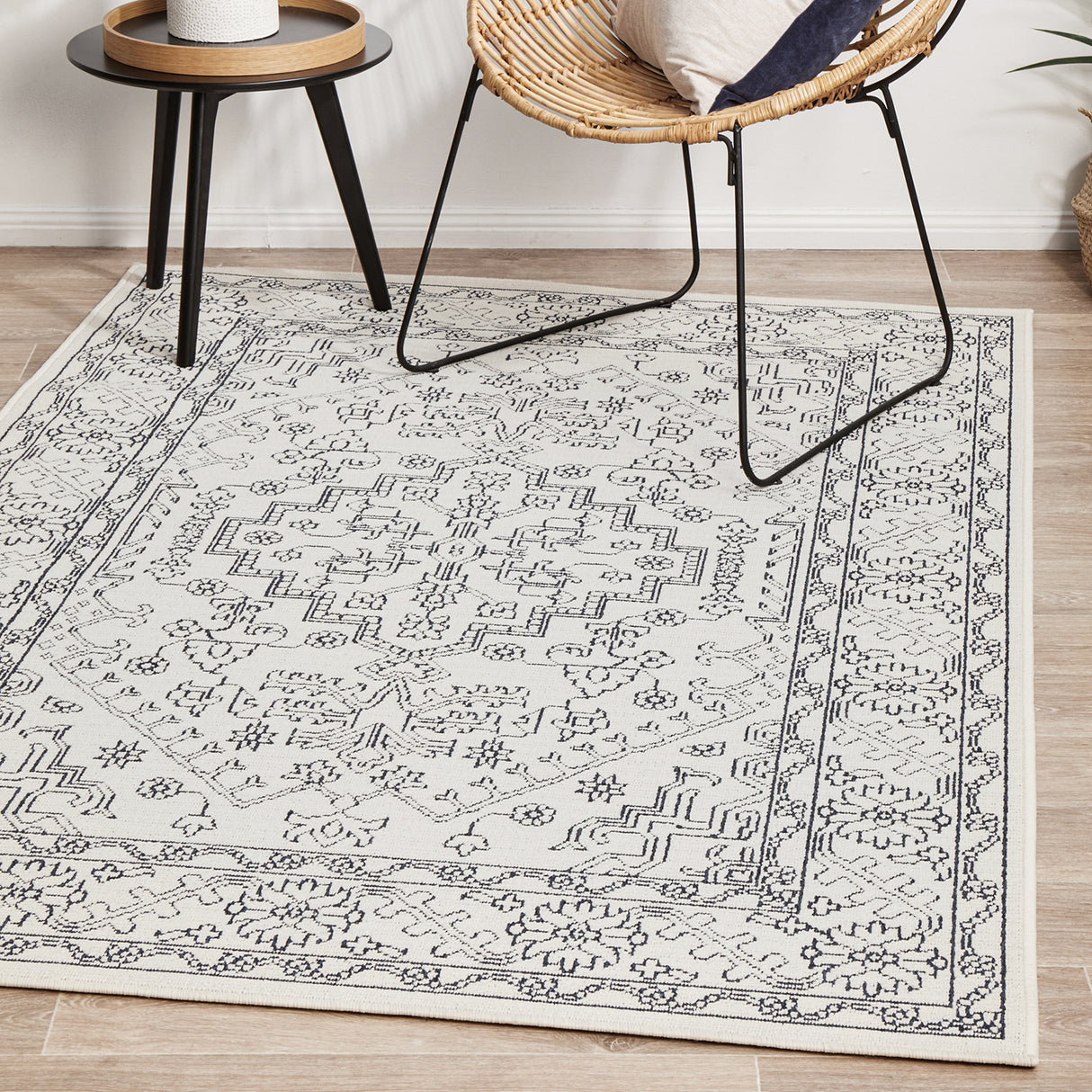 Seaside 5555 White Rug