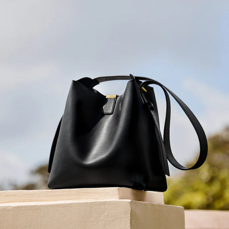 Nalandu Minimalist Genuine Leather Bucket Shoulder Bag - Black