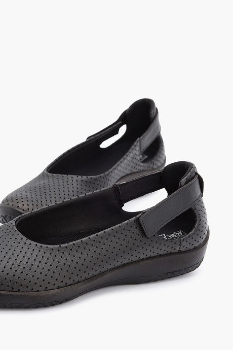 Arcopedico L58 Pierced QS Black