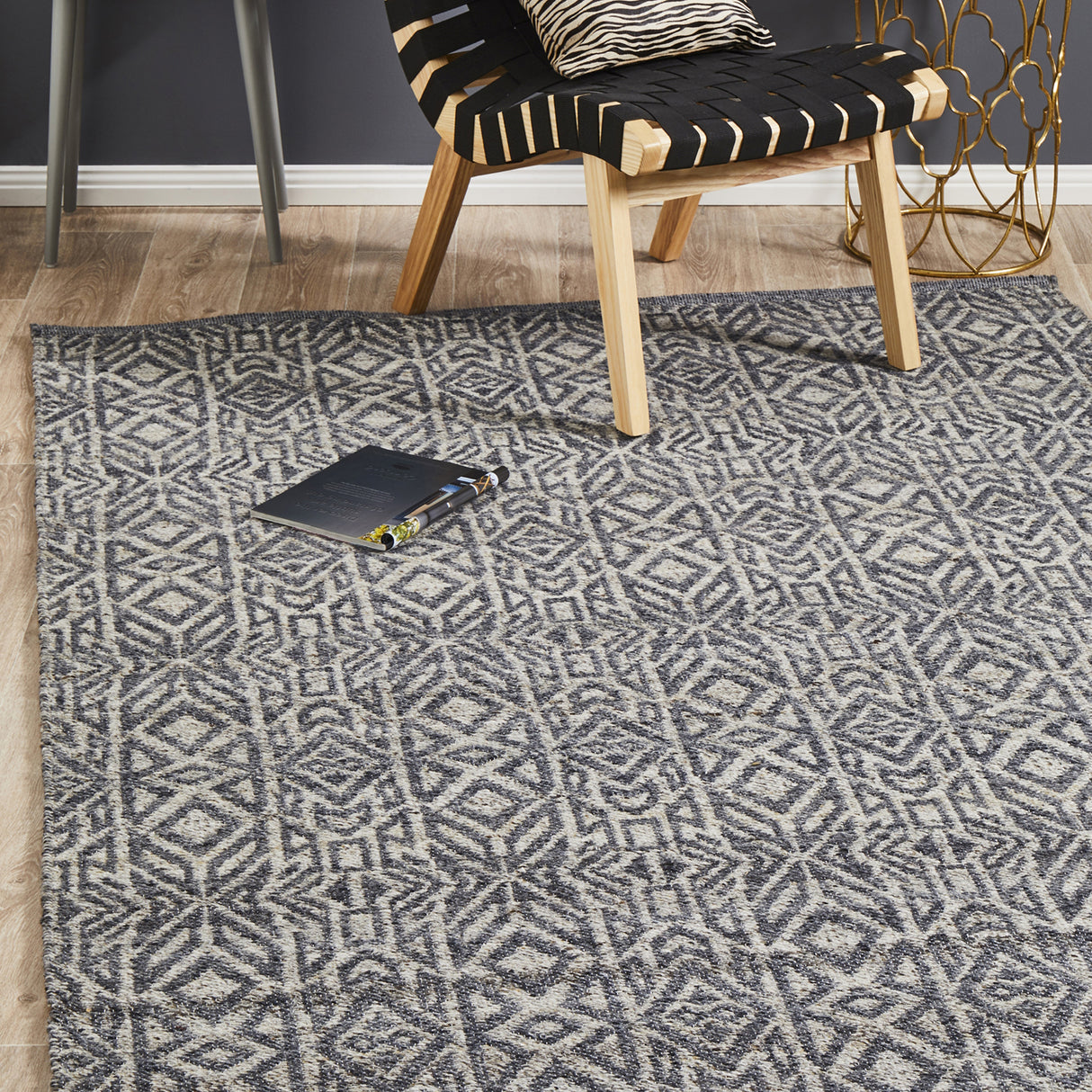 Relic 150 Grph Rug