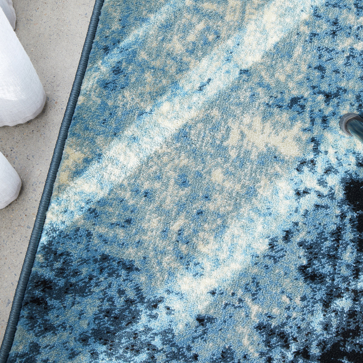Calypso 6105 Navy Rug