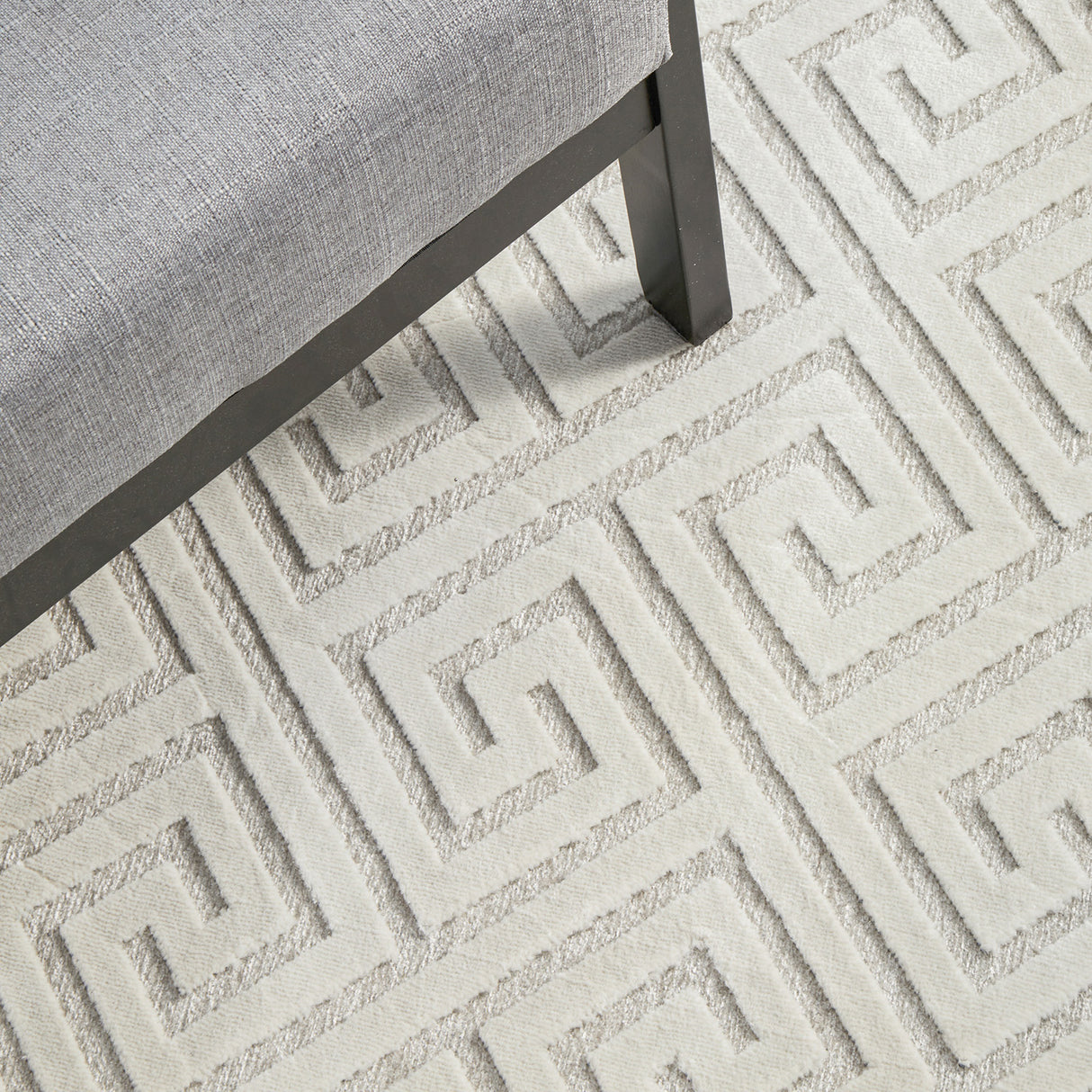York Alice Natural White Rug