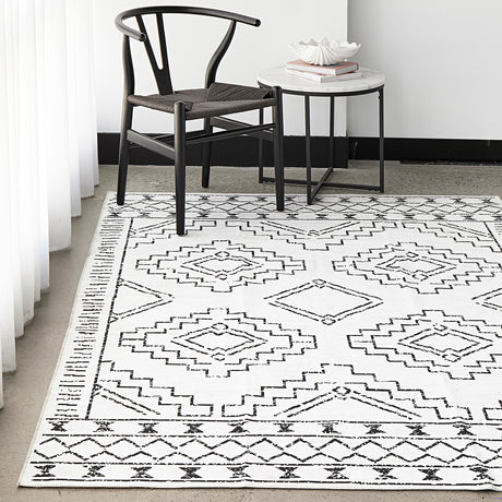 Kindred Leeroy White Rug