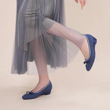 Shallow Wedge Pearl Bow Work Shoes - Indigo
