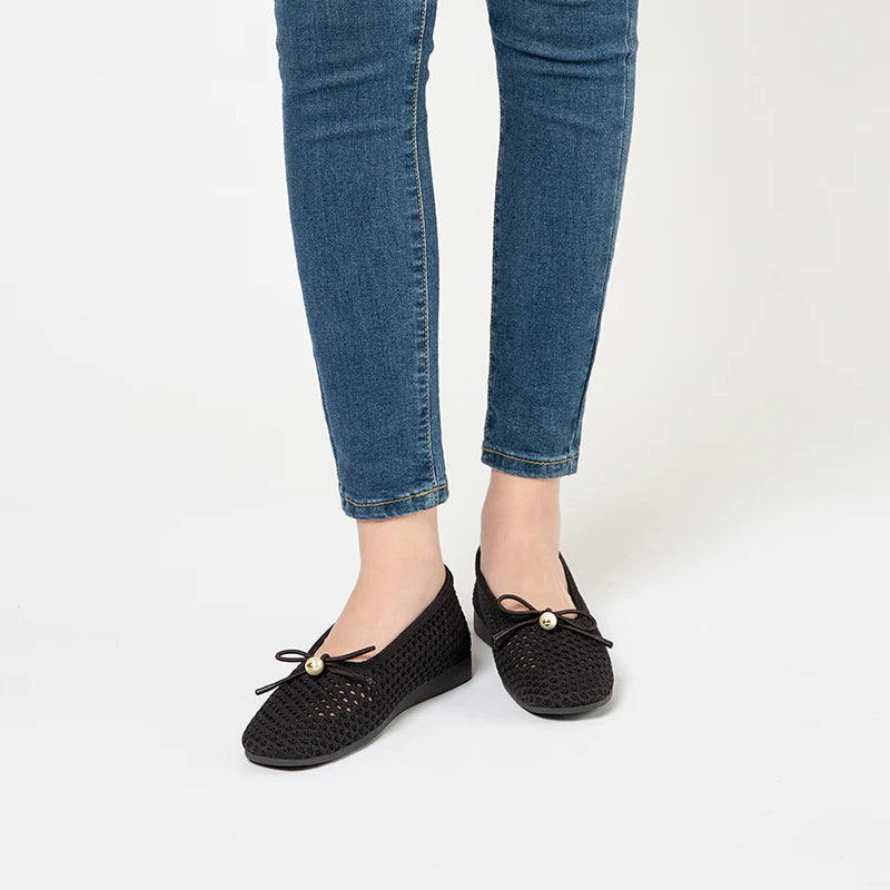 Pearl Bow Heart Mesh Knit Round Toe Wedge Flats - Chocolate