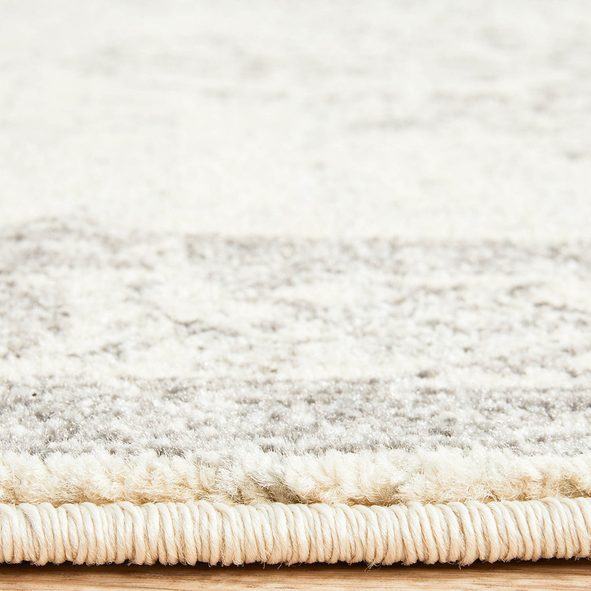 Century 977 Silver Runner Rug
