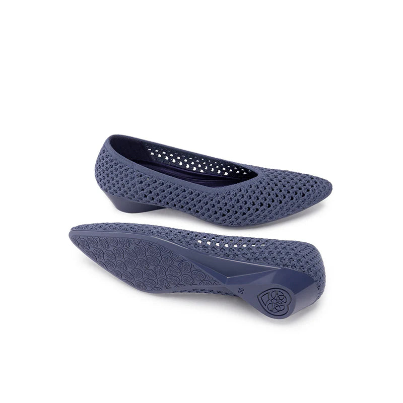Heart Mesh Knit Pointed Toe Wedge Pumps - Indigo
