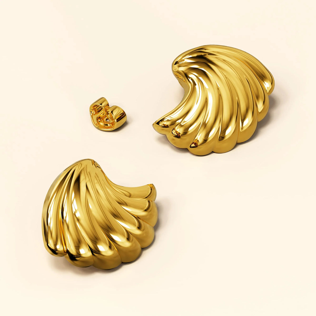 Bullion Gold Ridged Shell Gold layered Stud Earrings