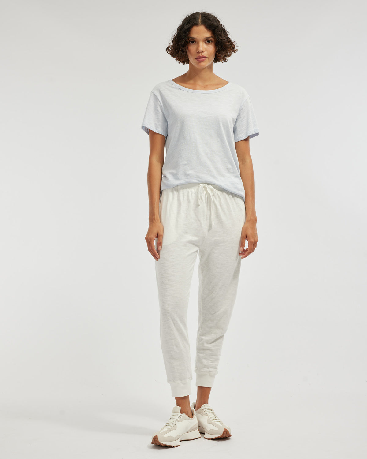Amelius Kieran Cropped Jogger - White