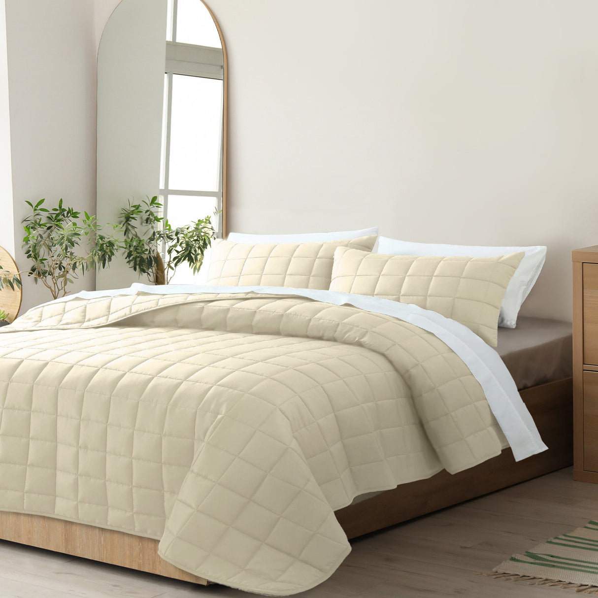 Royal Comfort Coverlet Set - Queen - Beige