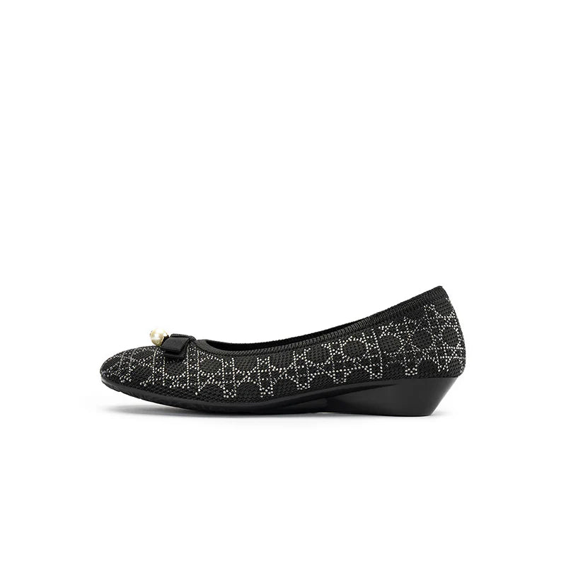 Pearl Bow Czech Crystal Knit Round Toe Wedge Pumps - Black