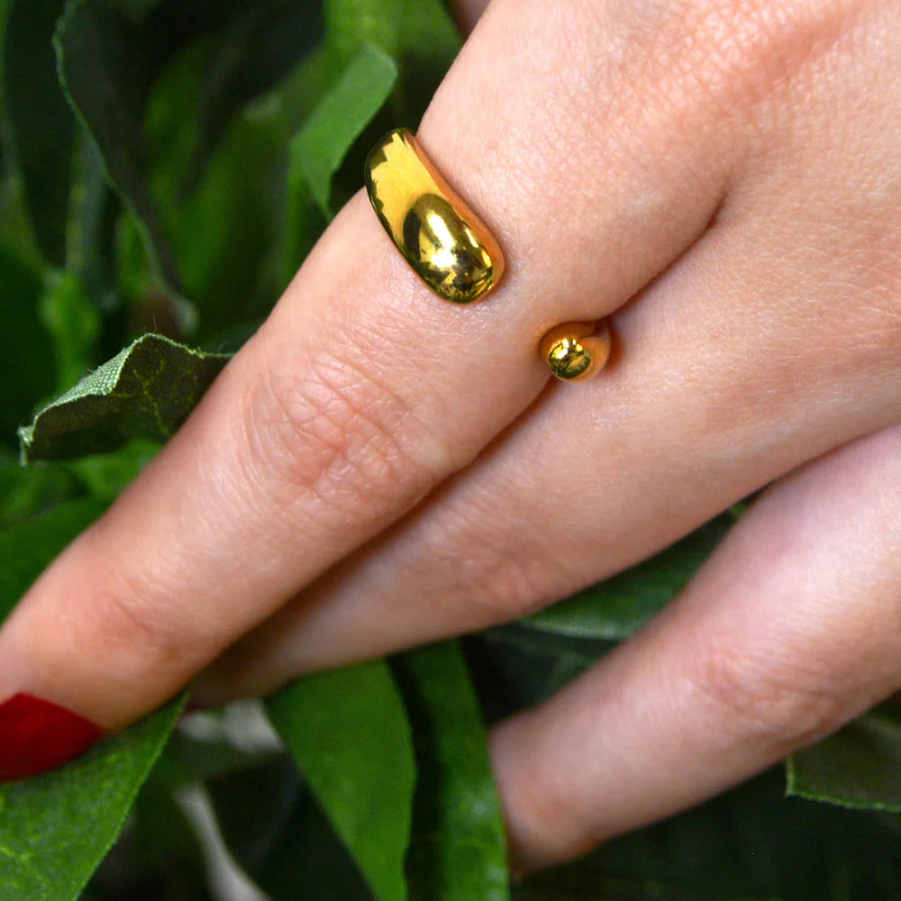 Bullion Gold Gaping Jasper Ring in Gold