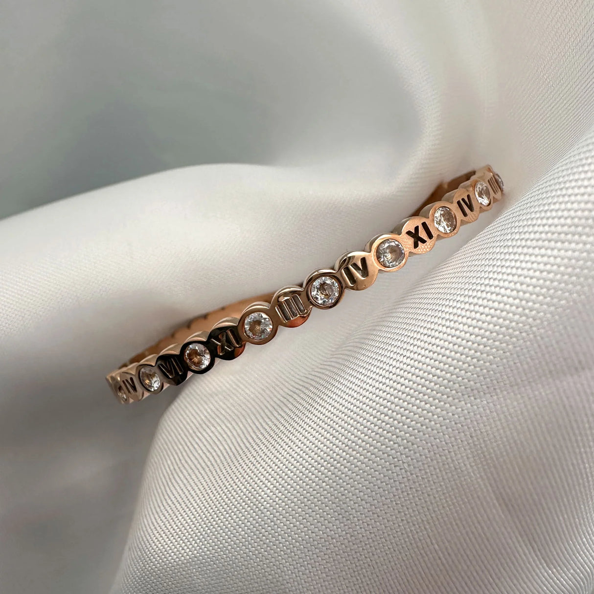 Bullion Gold Roman Empress Bangle